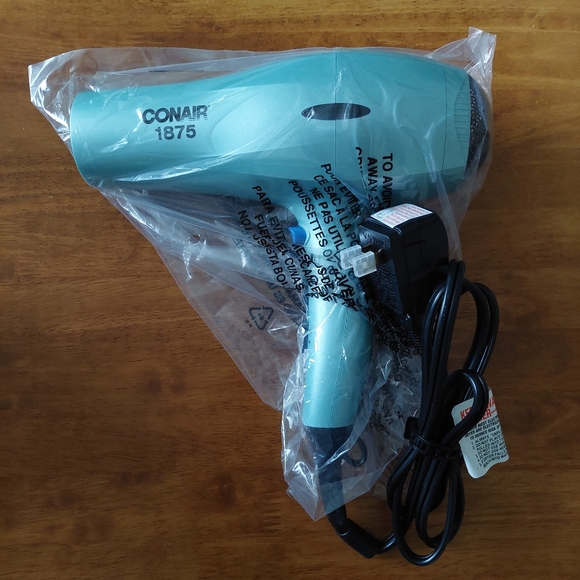 Conair 1875 Watt velvet touch dryer. - Picture 4 of 12
